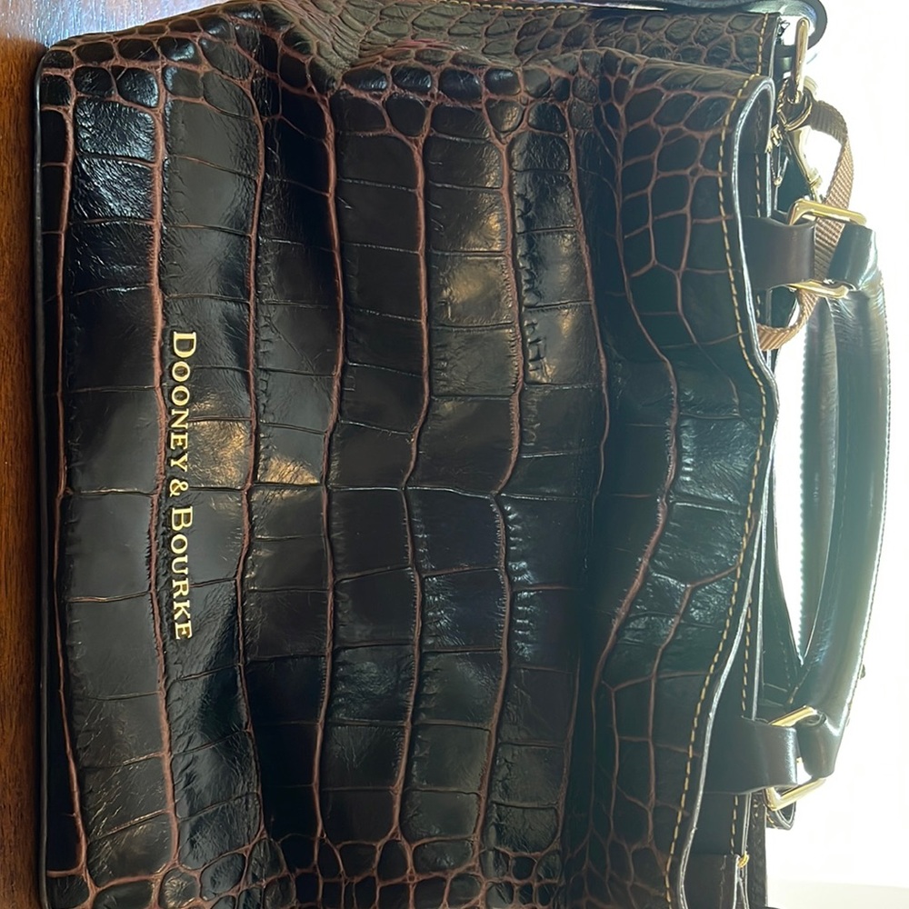 Dooney and Bourke medium handbag
